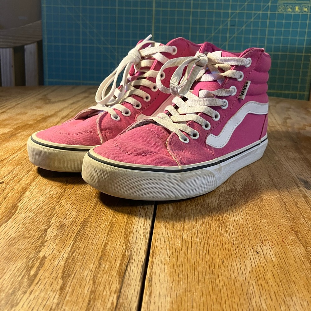 Pink Sk8 high tops- Vans- pink - Women 7.5